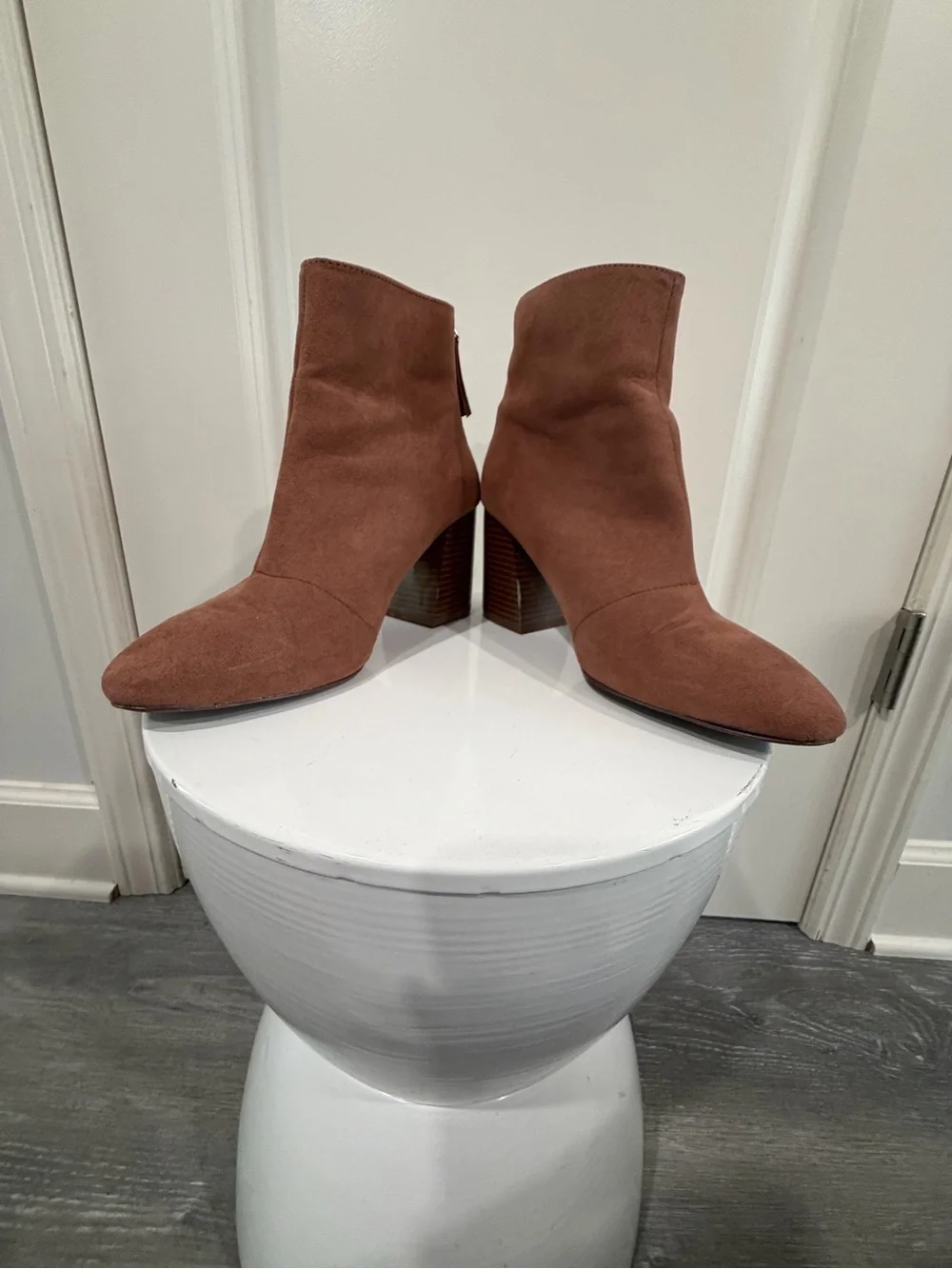 Qupid Women's Suede Ankle Booties in Chestnut Brown